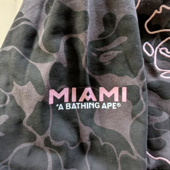 NWT: BAPE (BATHING APE®) X Inter Miami CF Camo Pullover Hoodie Black - Size M - Picture 5 of 10